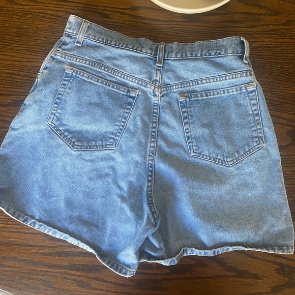 Womens size 12 jean short shorts - Picture 3 of 5